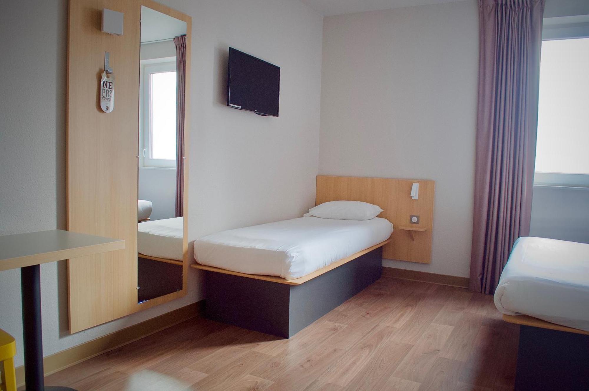 B&B Hotel Bordeaux Langon Exterior foto